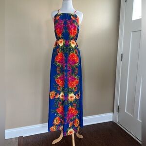 Floral dress, size small.
